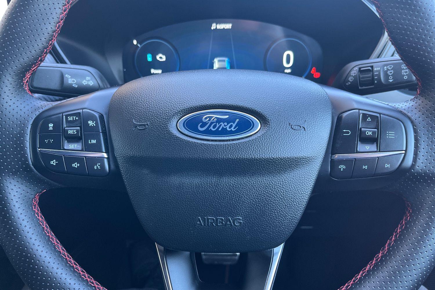 Ford KUGA Photo 11
