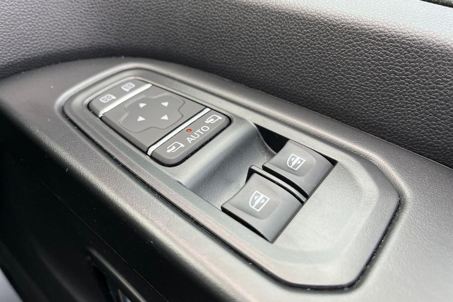 Used Renault TRAFIC YE25NDC 14