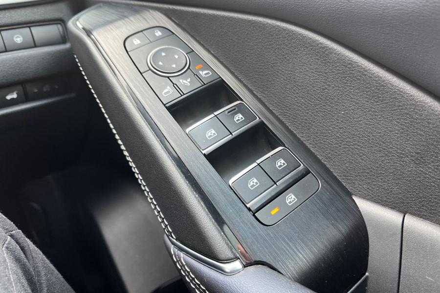 Nissan QASHQAI Photo autoimg-e1c613263d0eeecfaa21b38684add00c70881171.jpg