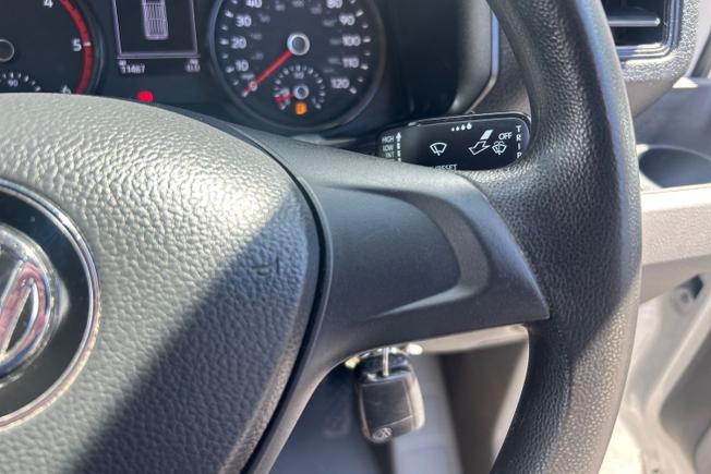 VOLKSWAGEN Crafter Photo 17