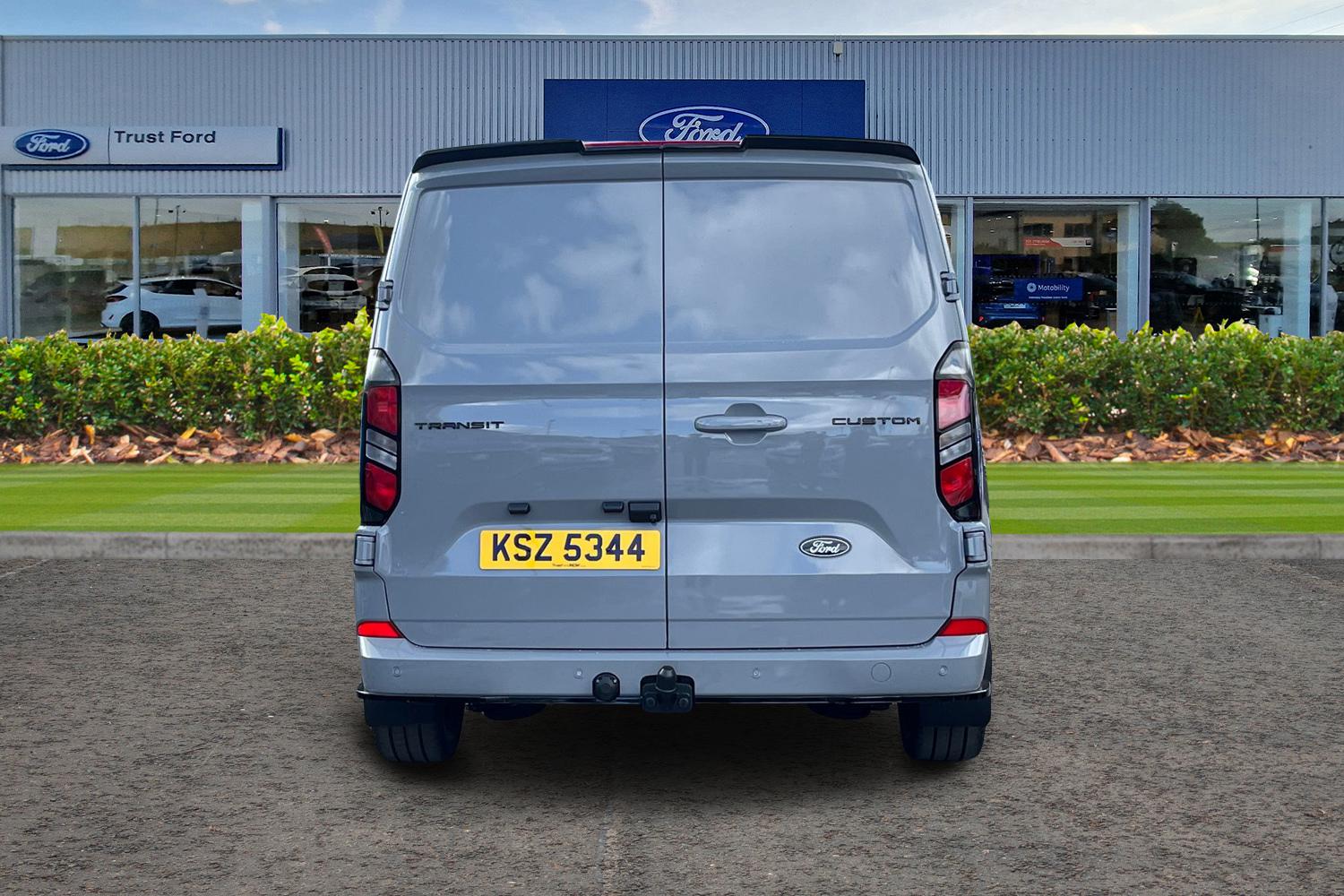 Ford Transit Custom Photo 12