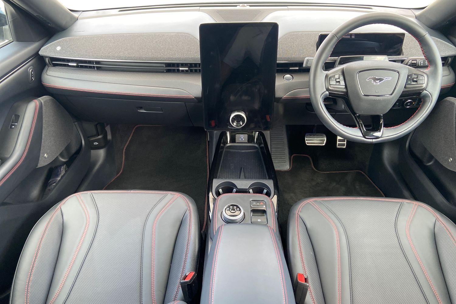 Ford Mustang Mach-E Photo 9