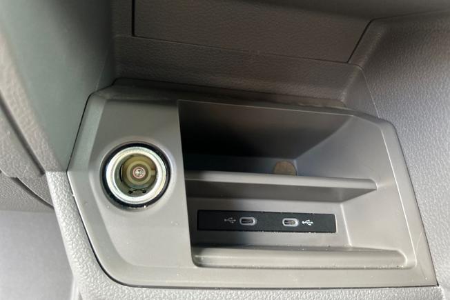 VOLKSWAGEN Crafter Photo 41