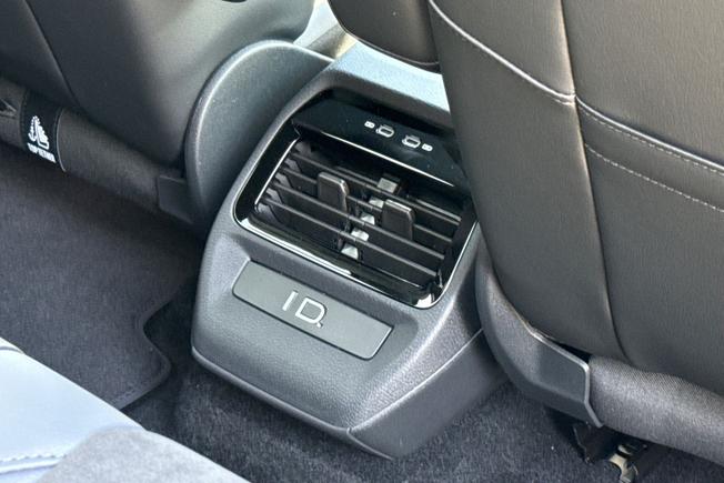 VOLKSWAGEN Id.5 Photo 34