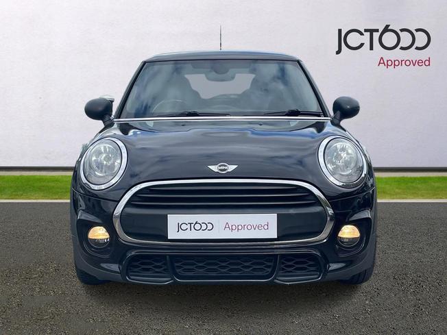 MINI Hatchback Photo 8
