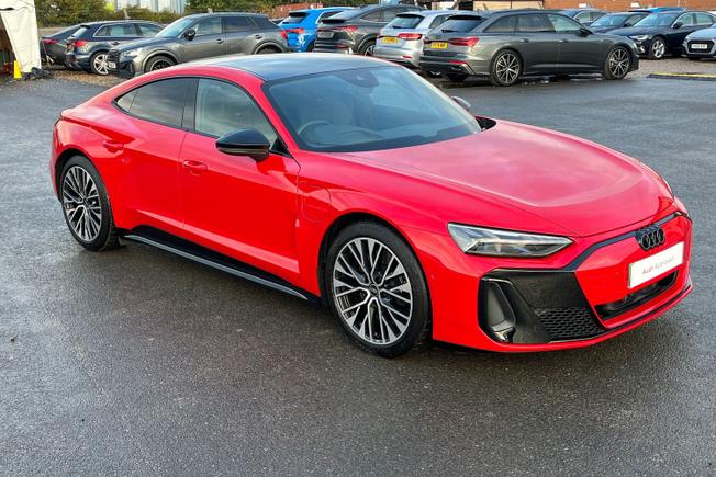 AUDI S e-tron GT Photo 23