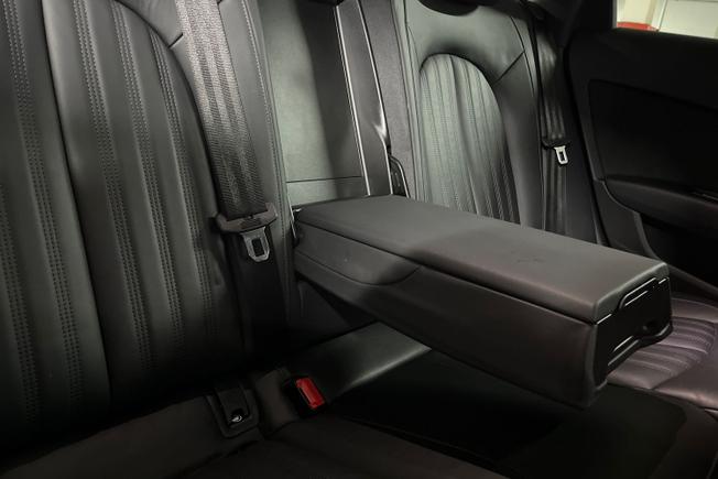AUDI A6 Avant Photo 29