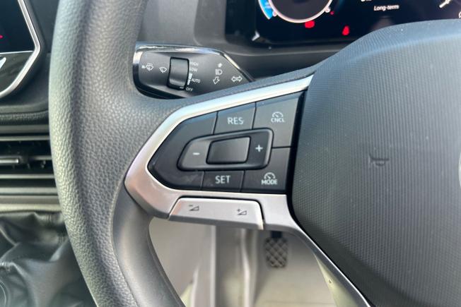 Volkswagen Crafter Photo 16