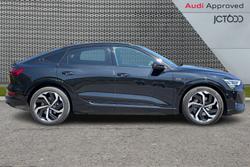 AUDI E-Tron Photo 4