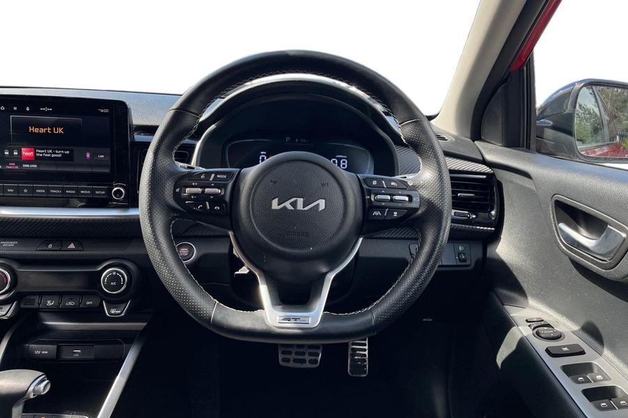 Kia STONIC Photo autoimg-e1d9bd69aed5d448fb7cdeecdb4d22d6bf5c8889.jpg