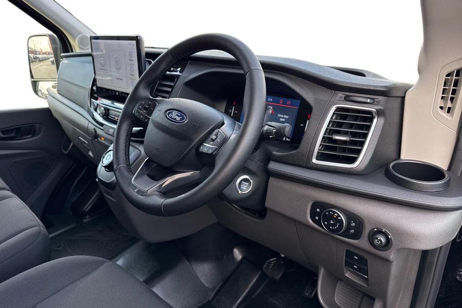 Ford E-TRANSIT Photo autoimg-e1da4a0a15cd8ae582e28eb50b69132da13c38d4.jpg