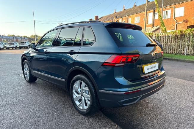VOLKSWAGEN Tiguan Photo 23