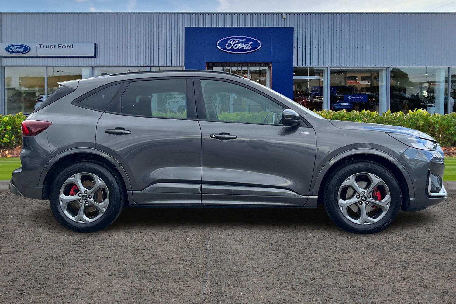 Ford Kuga Photo 2