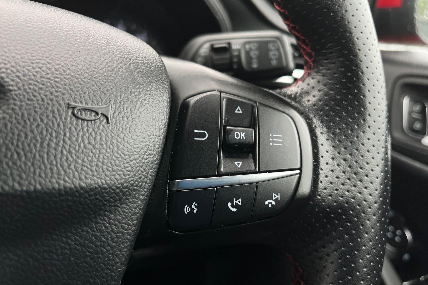 Ford FOCUS Photo 28