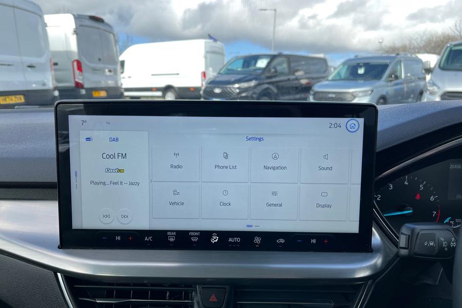 Ford FOCUS Photo autoimg-e1dfe57b1736ec79401349e32671d931f4f39951.jpg