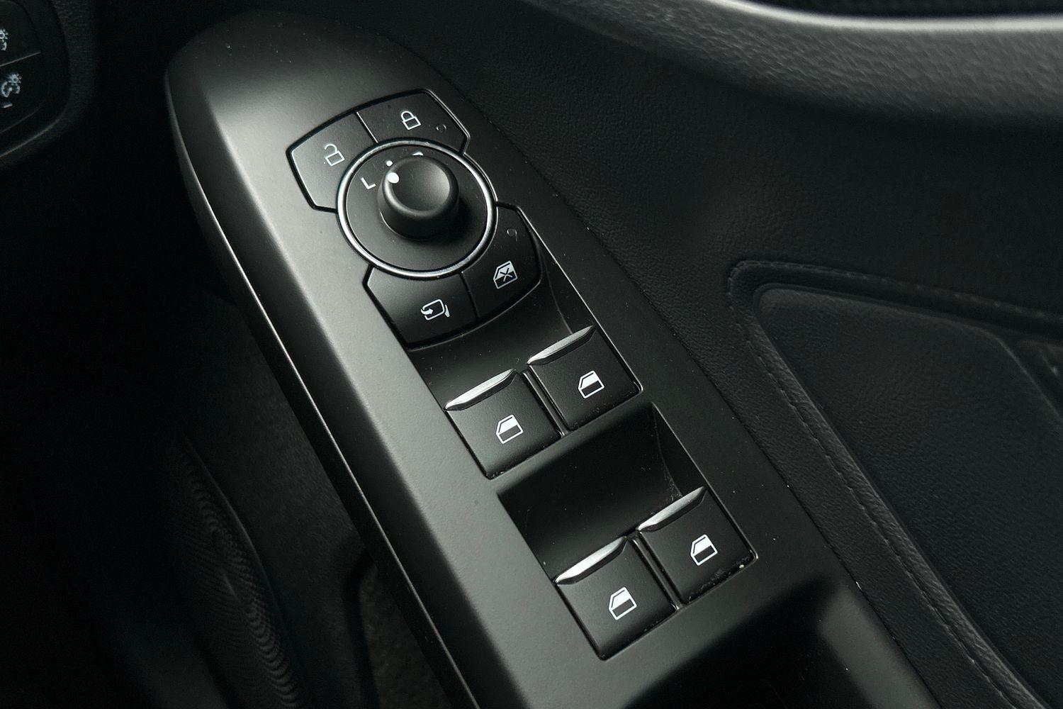 Ford Focus Photo 15