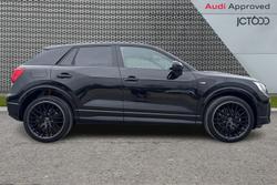 AUDI Q2 Photo 4