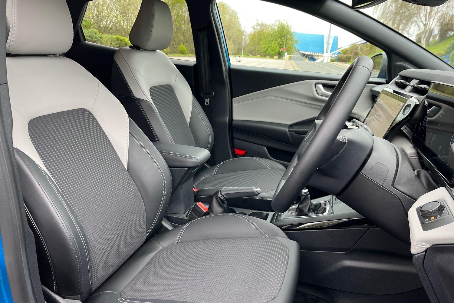 Ford PUMA Photo 16