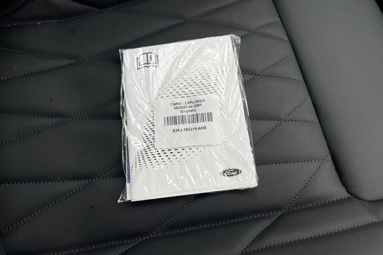 Ford EXPLORER Photo 21