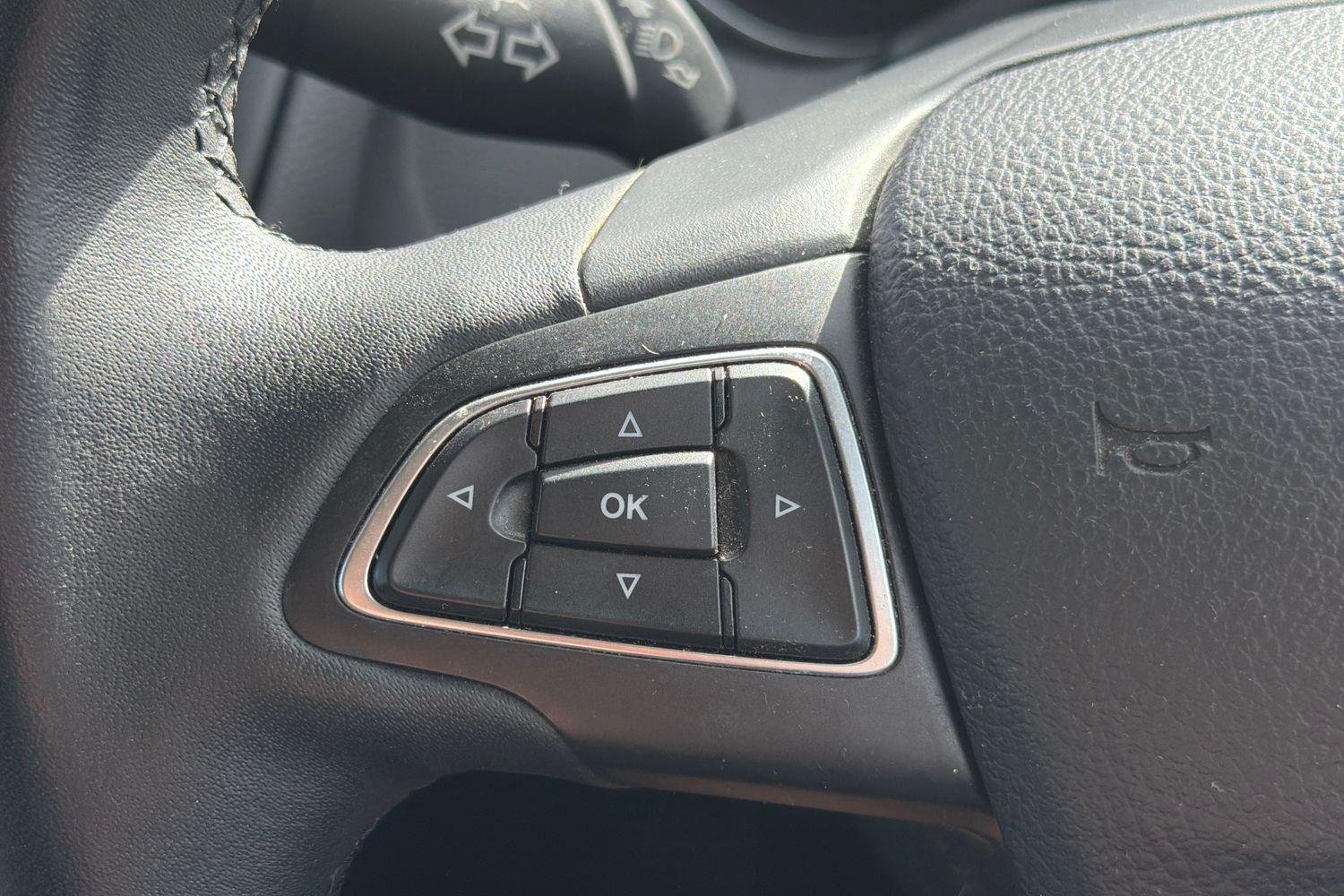 Ford Focus Photo 36