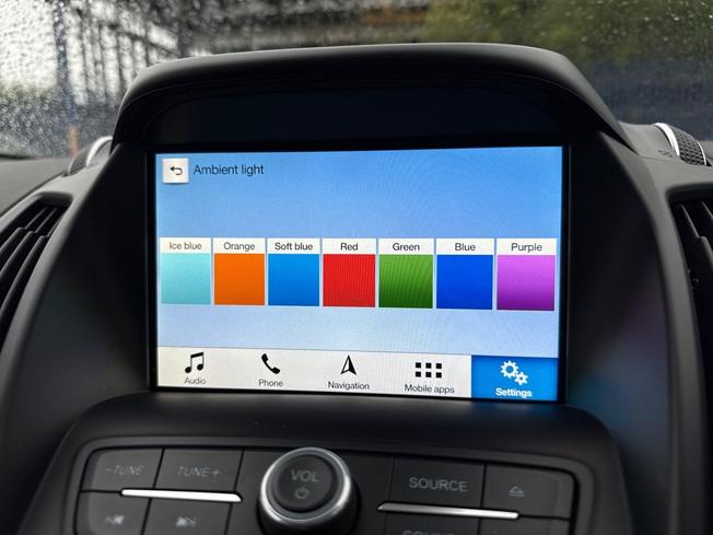 FORD Kuga Photo 46