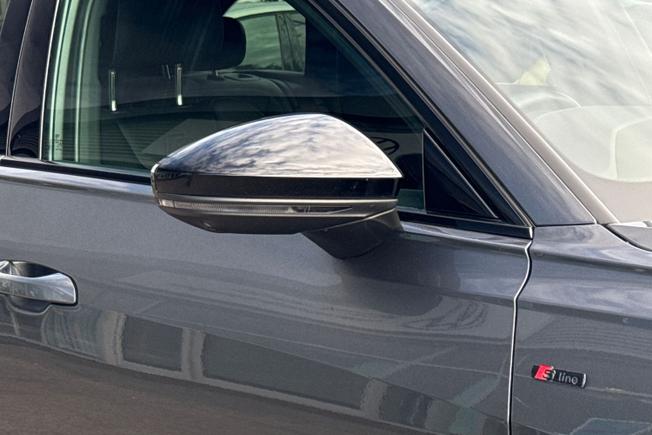 AUDI A6 Avant Photo 20