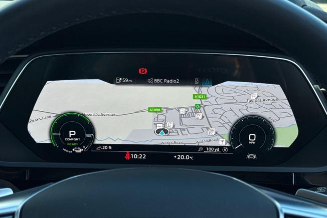 AUDI e-tron Photo 27