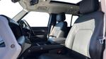 Land Rover Defender Photo 2