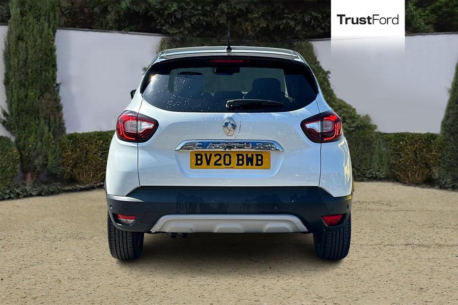 Renault CAPTUR Photo autoimg-e1ef0458f1515fb1479a320054f68b48be9f95af.jpg