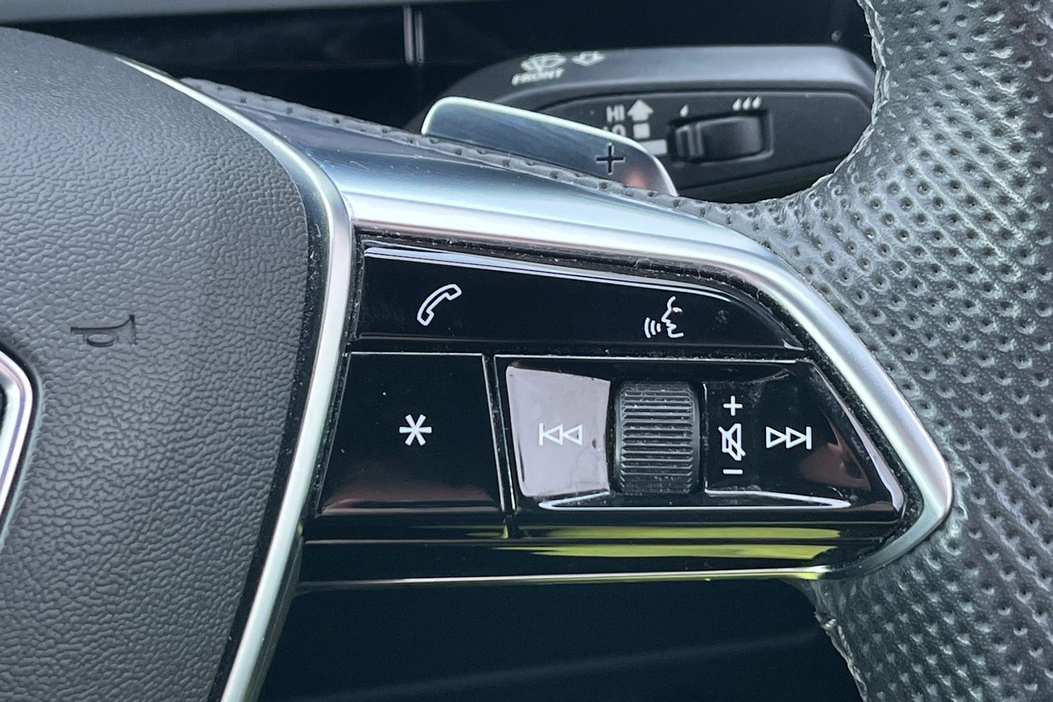 Audi E-TRON Photo 38