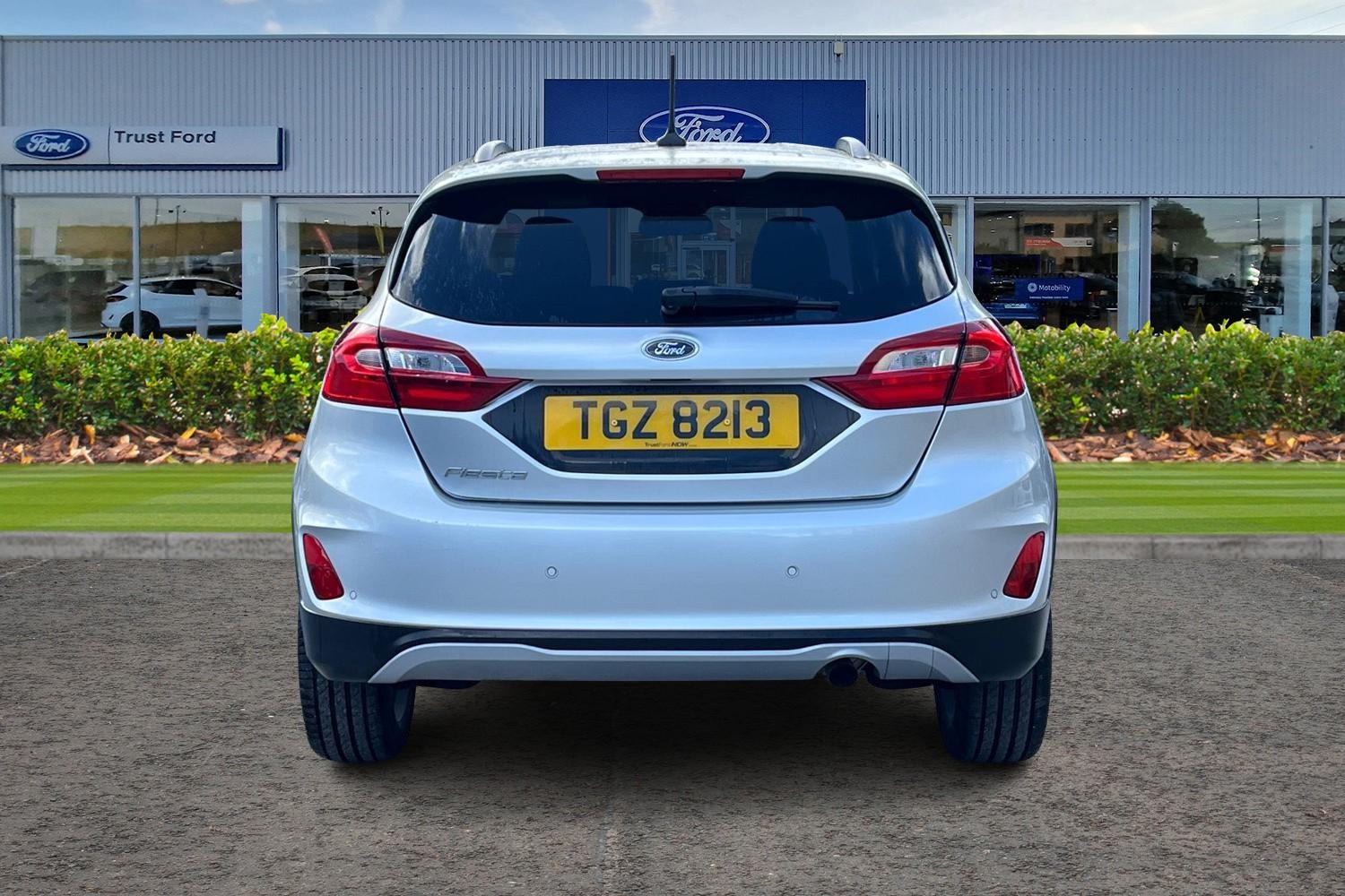 Ford FIESTA Photo 6