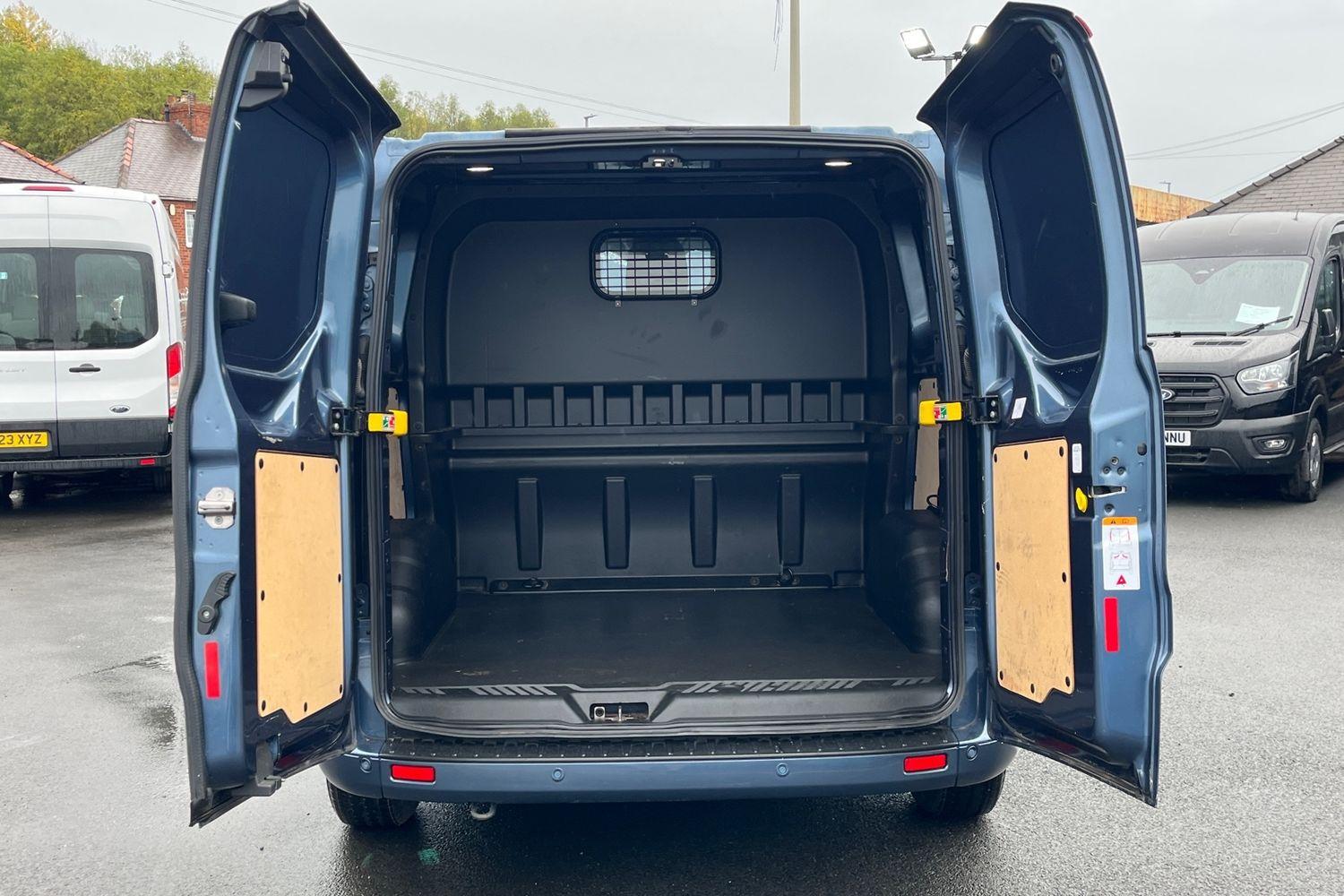 Ford TRANSIT CUSTOM Photo 6