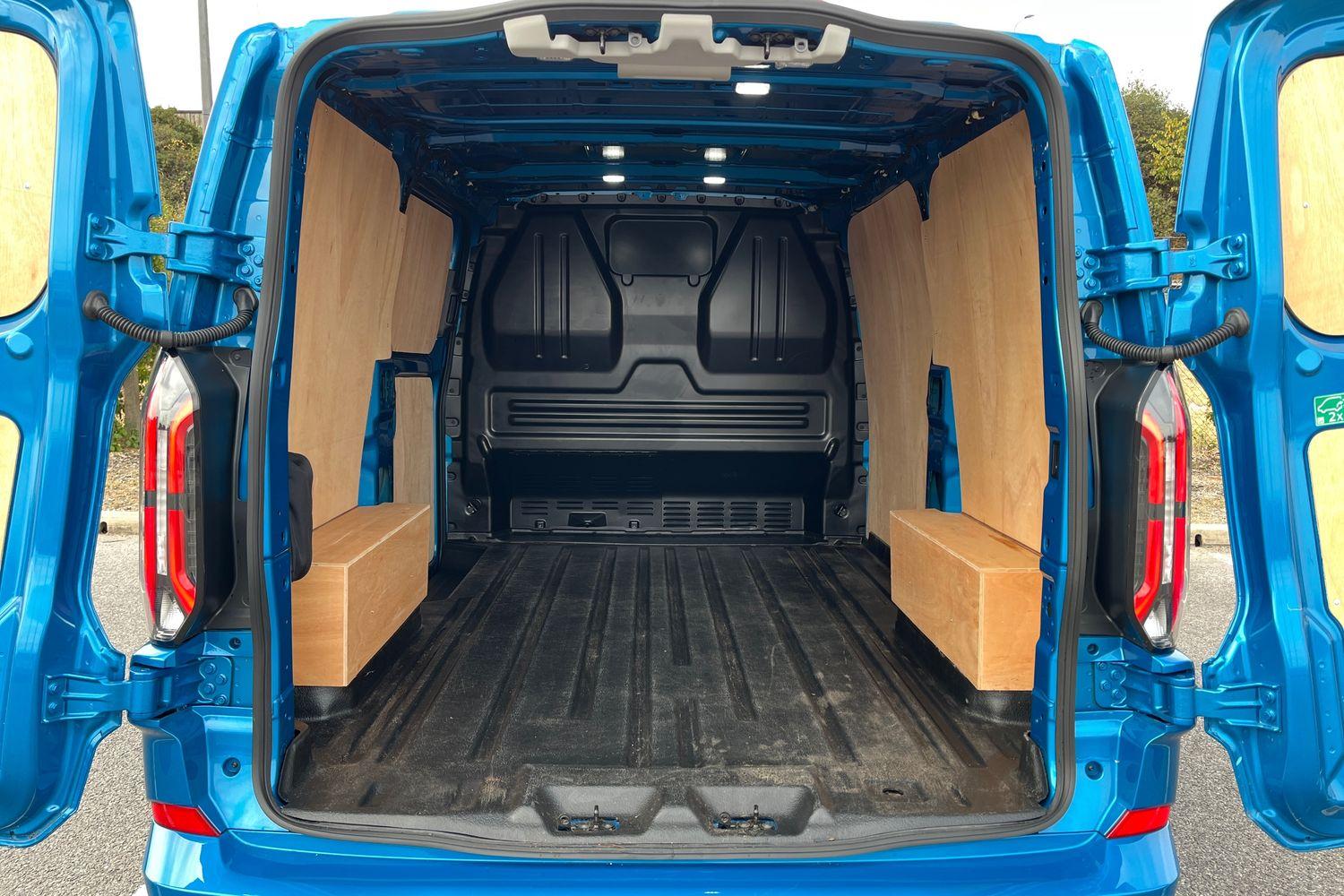Ford E-Transit Custom Photo 5