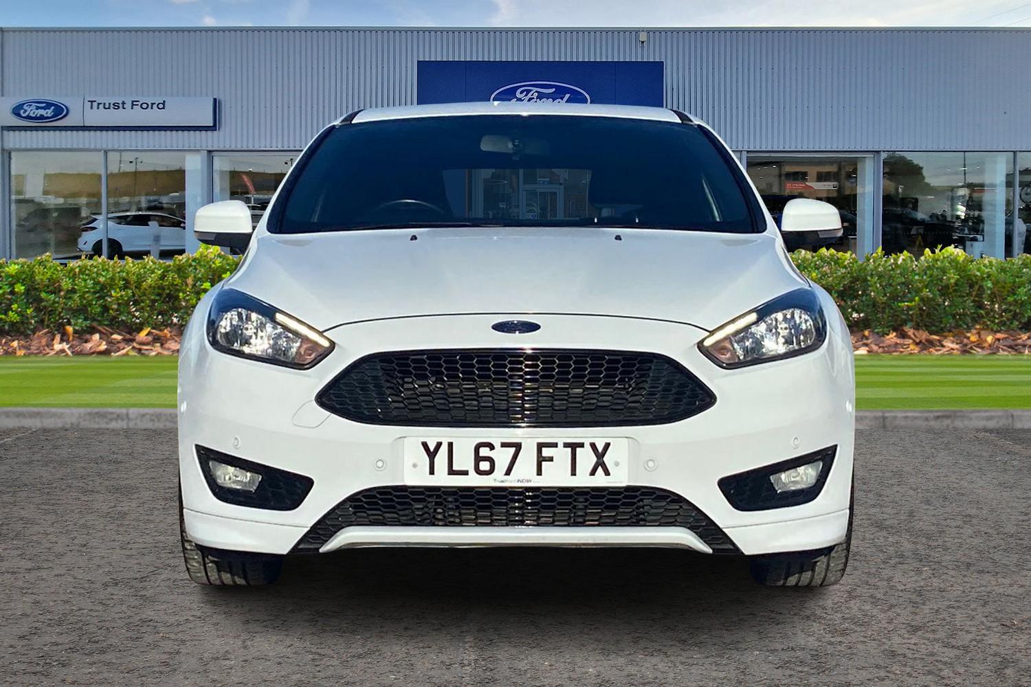 Ford FOCUS Photo 5