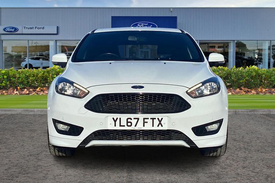 Ford FOCUS Photo autoimg-e1f47e5025e5b8c2daf3ab455905845d8abc791d.jpg