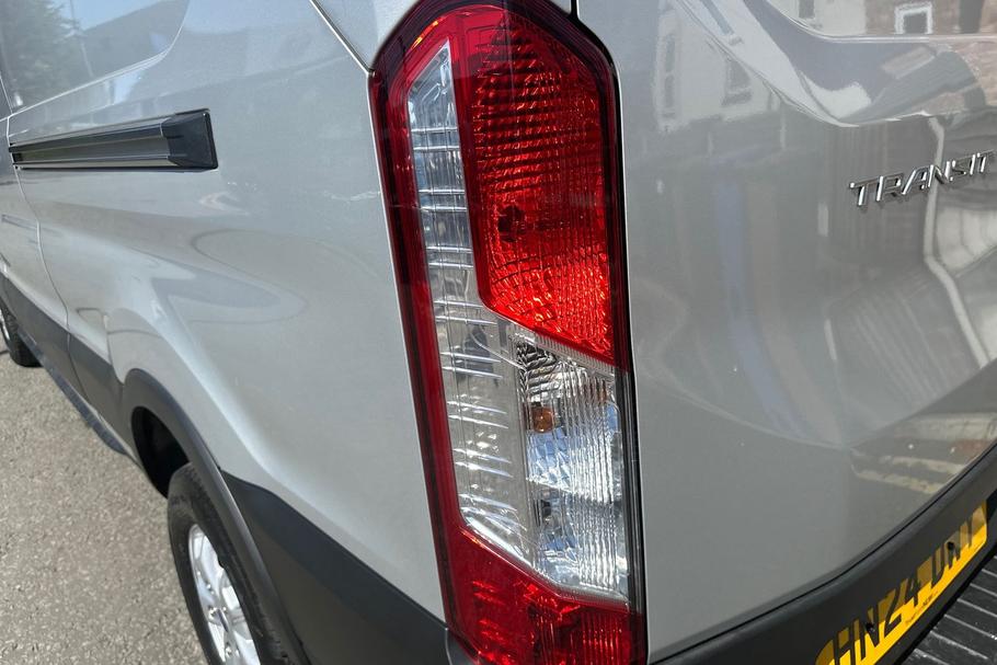 Used FORD TRANSIT HN24DWY 31