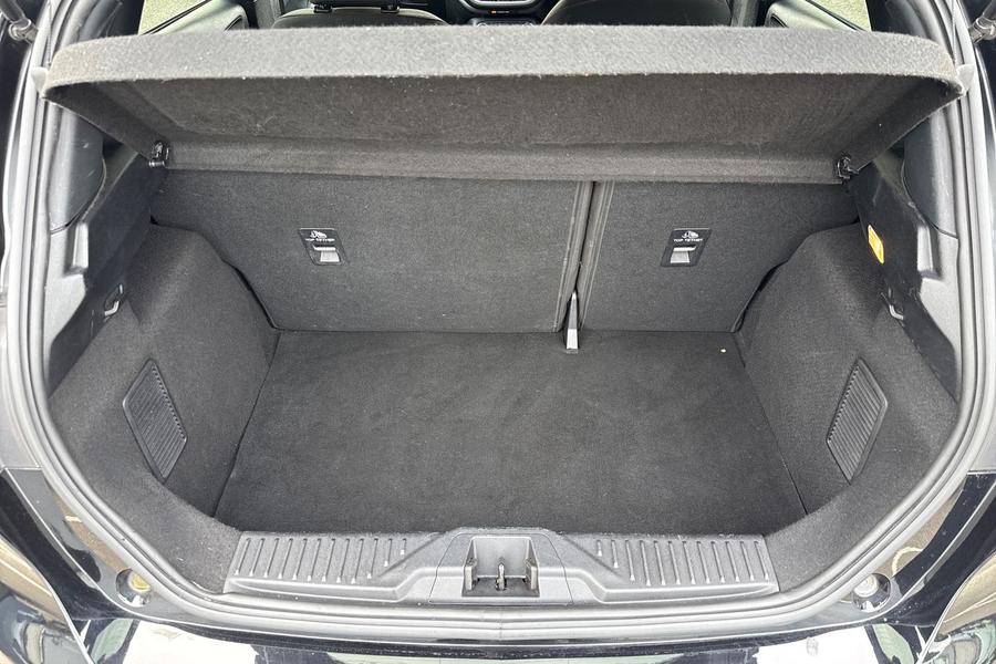 Ford Fiesta Photo autoimg-e1f7f9562f5e63a365a9d1b25cd004183373ab0d.jpg