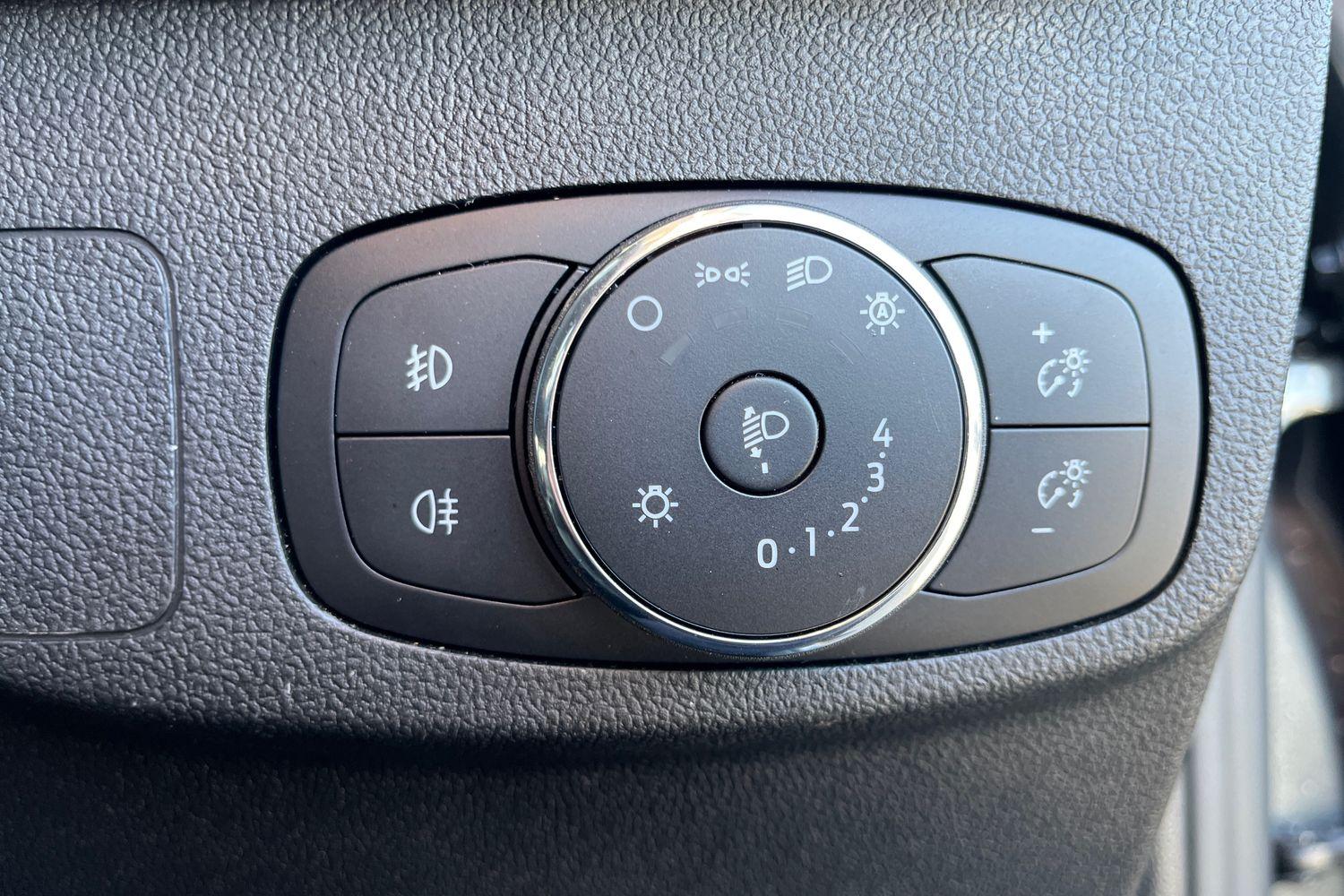 Ford FOCUS Photo 24