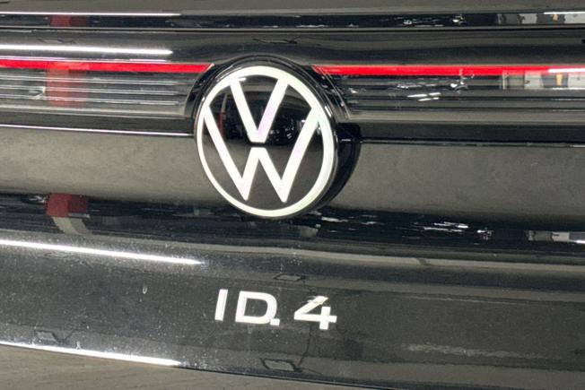 VOLKSWAGEN ID.4 Photo 27