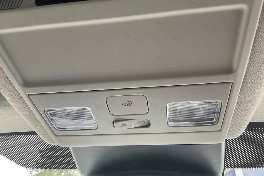 Ford E-Transit Custom Photo autoimg-e1fde637469f5e8676a0f76f7431a006cf602eb2.jpg