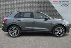 AUDI Q3 Photo 4