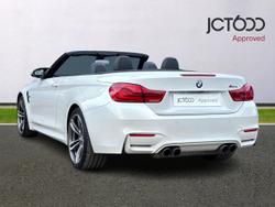 BMW M4 Photo 3