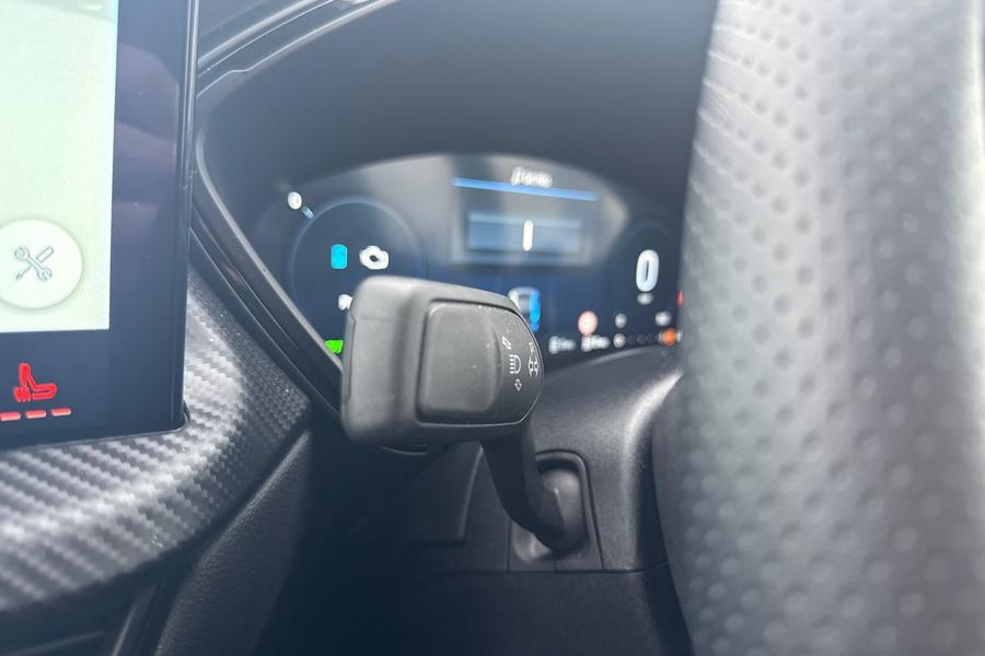 Ford KUGA Photo autoimg-e207a8469eb2061962544cb8a2eeab768d873125.jpg