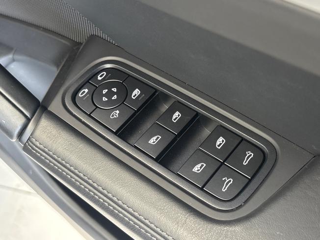 PORSCHE Cayenne Photo 36