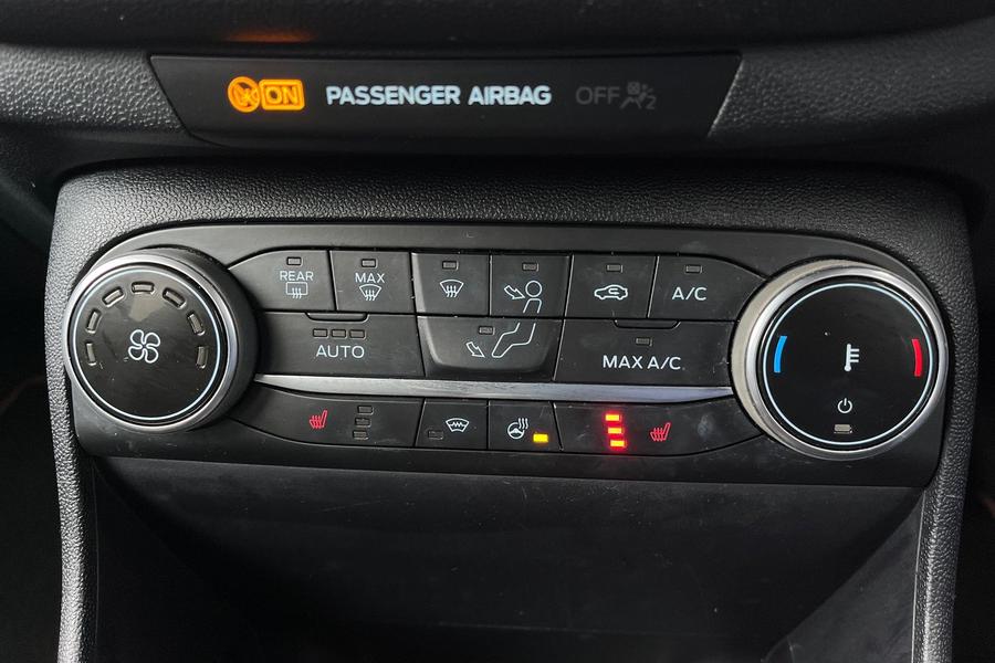 Ford FIESTA Photo autoimg-e20e20847e625292c4bfc5cdf955e6bc1defe79a.jpg