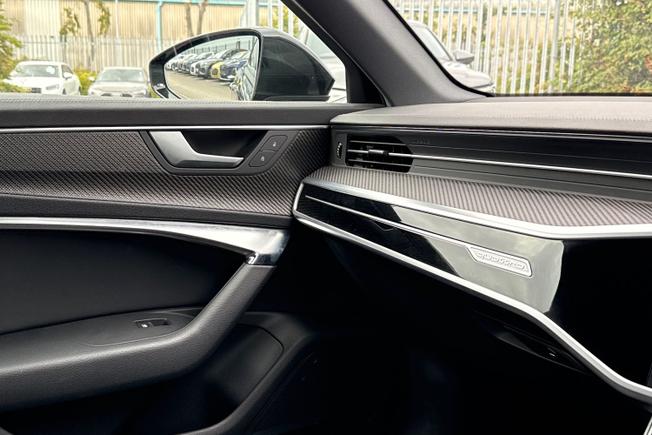 Audi A6 Avant Photo 40