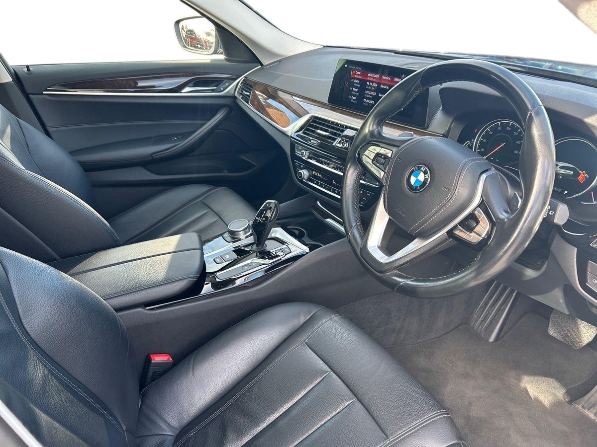BMW 5 Series Photo 19