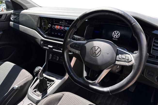 VOLKSWAGEN Polo Photo 6