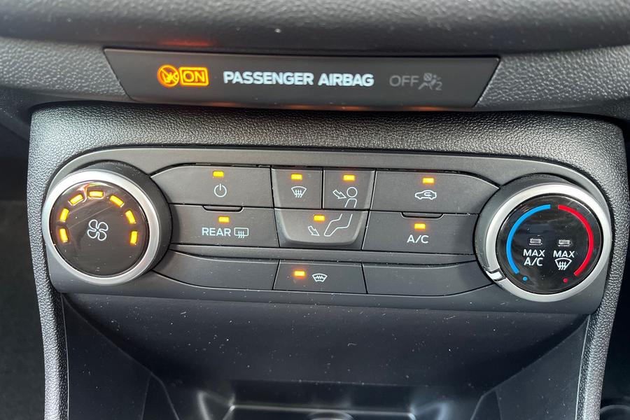 Ford FIESTA Photo autoimg-e211c3dc91c7c86b88e21772b64ed23293f06d18.jpg