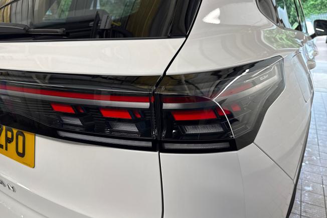 VOLKSWAGEN Tiguan Photo 18